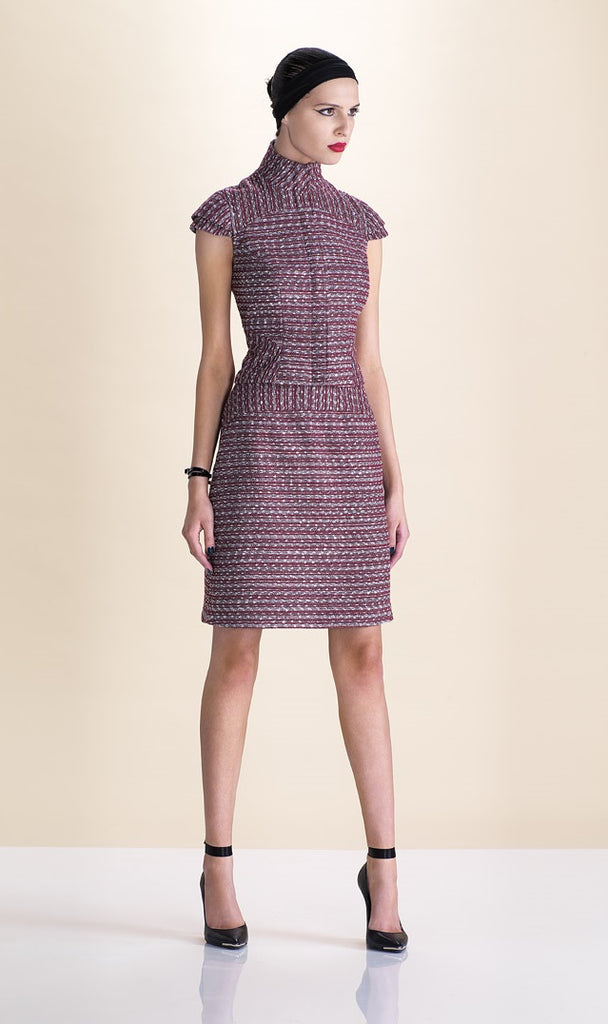 Sleeveless Jacket, Mid-Crop red & grey weave with extended cap at shoulder point for faux sleeve top. Matches with 110701 Yoke Skirt. CB Length 49cm. 450g approximate weight. Size 8. 45% Cotton, 35% Nylon, 15% Polyester, 5% Viscose Lining: 100% Rayon Dry Clean Only. Made in Canada