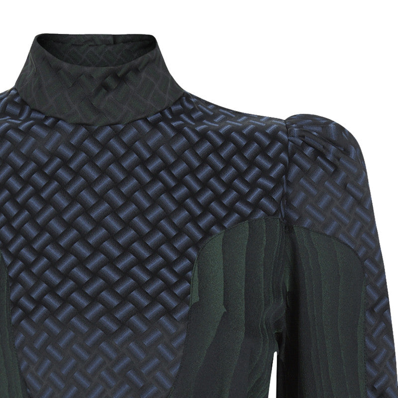 160108B -Dark Centre Curve Top