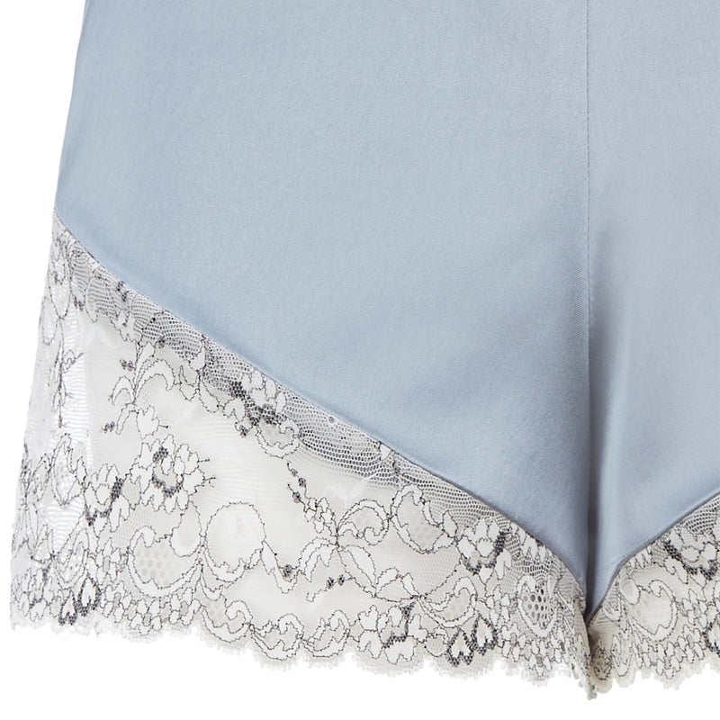 Angle short grey gray stretch lave hem trim close-up image photo picture