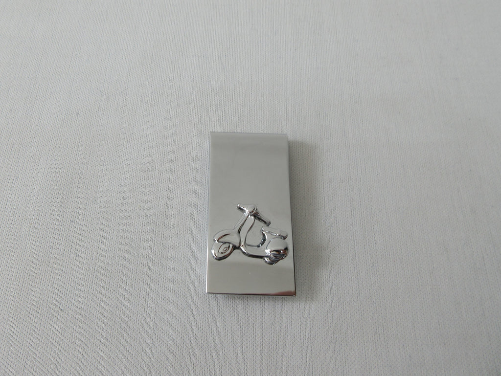 20A35 -Moped Money or Paper Clip
