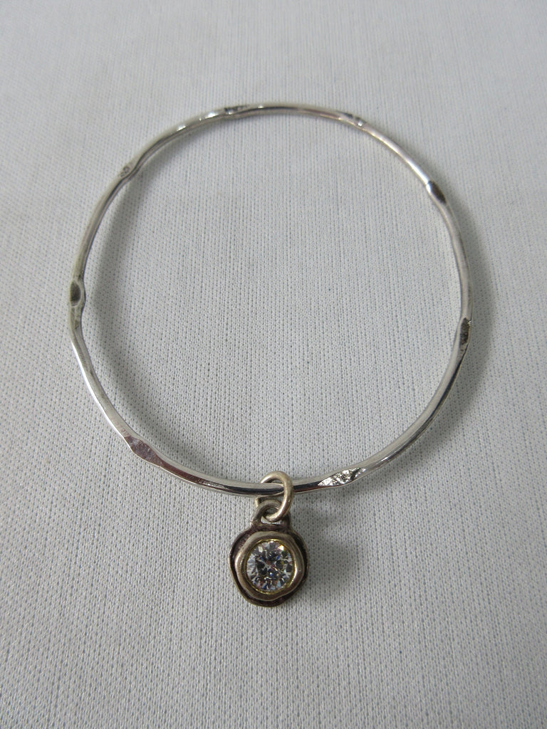 20A39 -Karyn Chopik Suspended Stone Bracelet