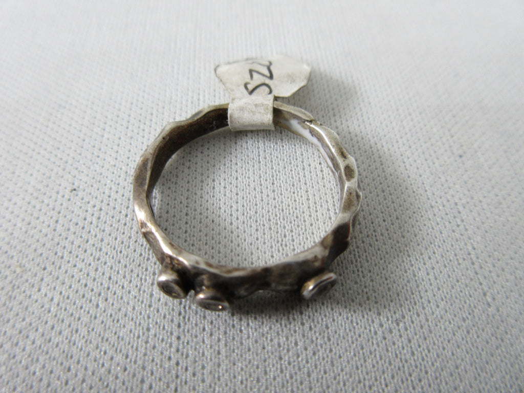 20A69C -Brass Twisted Ring with 3 Coloured Stones