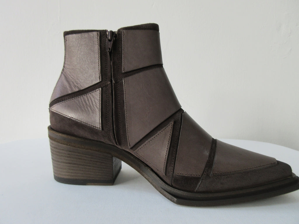 20S12 -Vic Matie Brown Paneled Boot