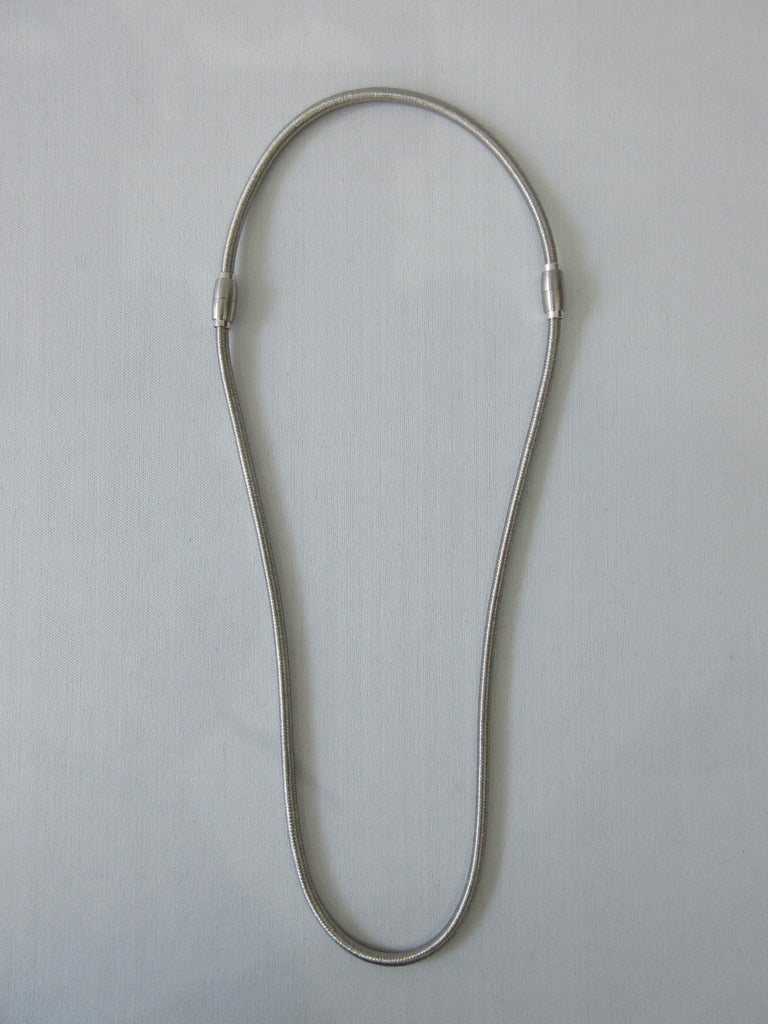 Double Magnetic Attaching Necklace, Metallic silver colour necklace with magnetic tips for attachment/seperation, Metal unknown, probably stainless steel